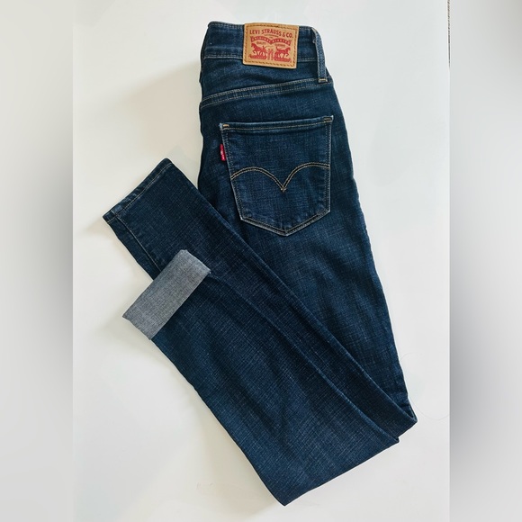 Levi 721 High Rise Skinny - Picture 2 of 5